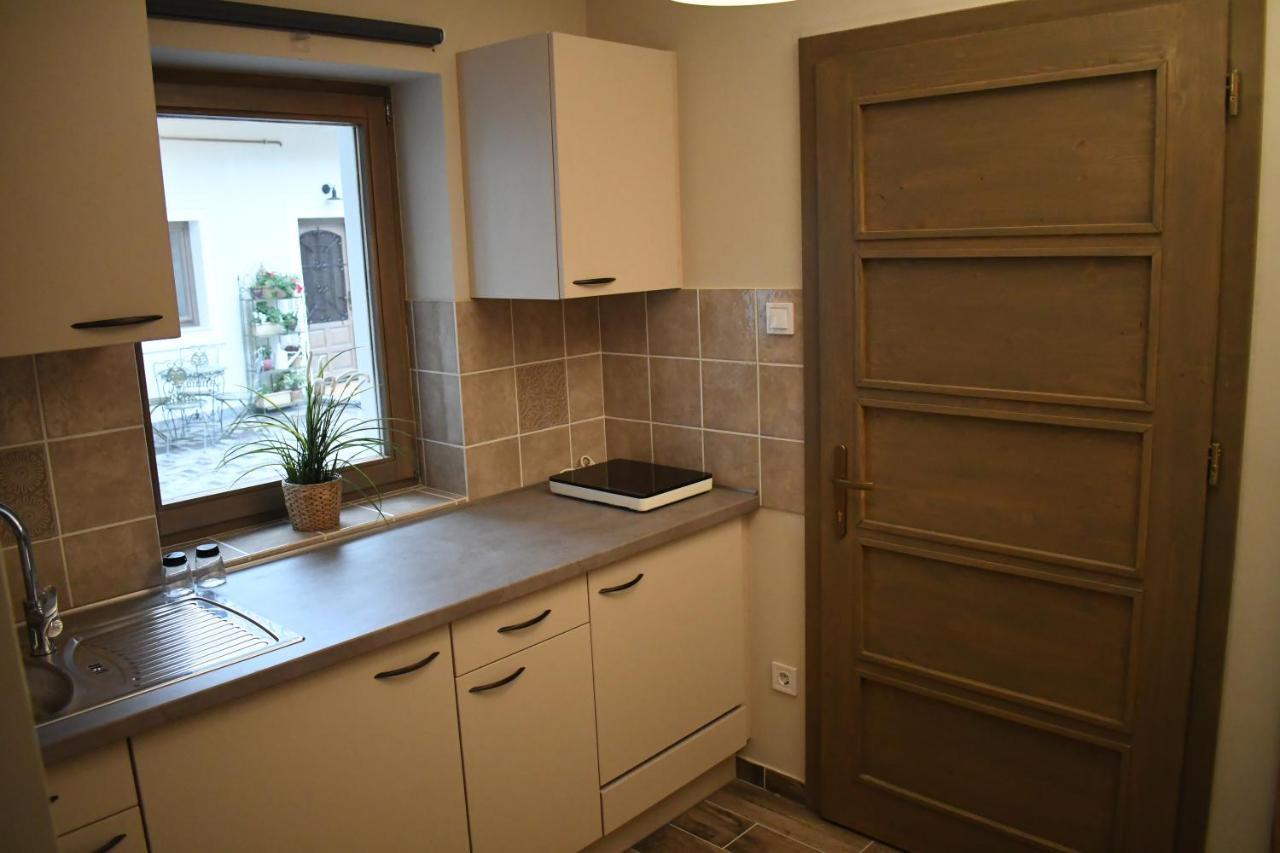 Vatus Apartmanhaz Vác Dış mekan fotoğraf