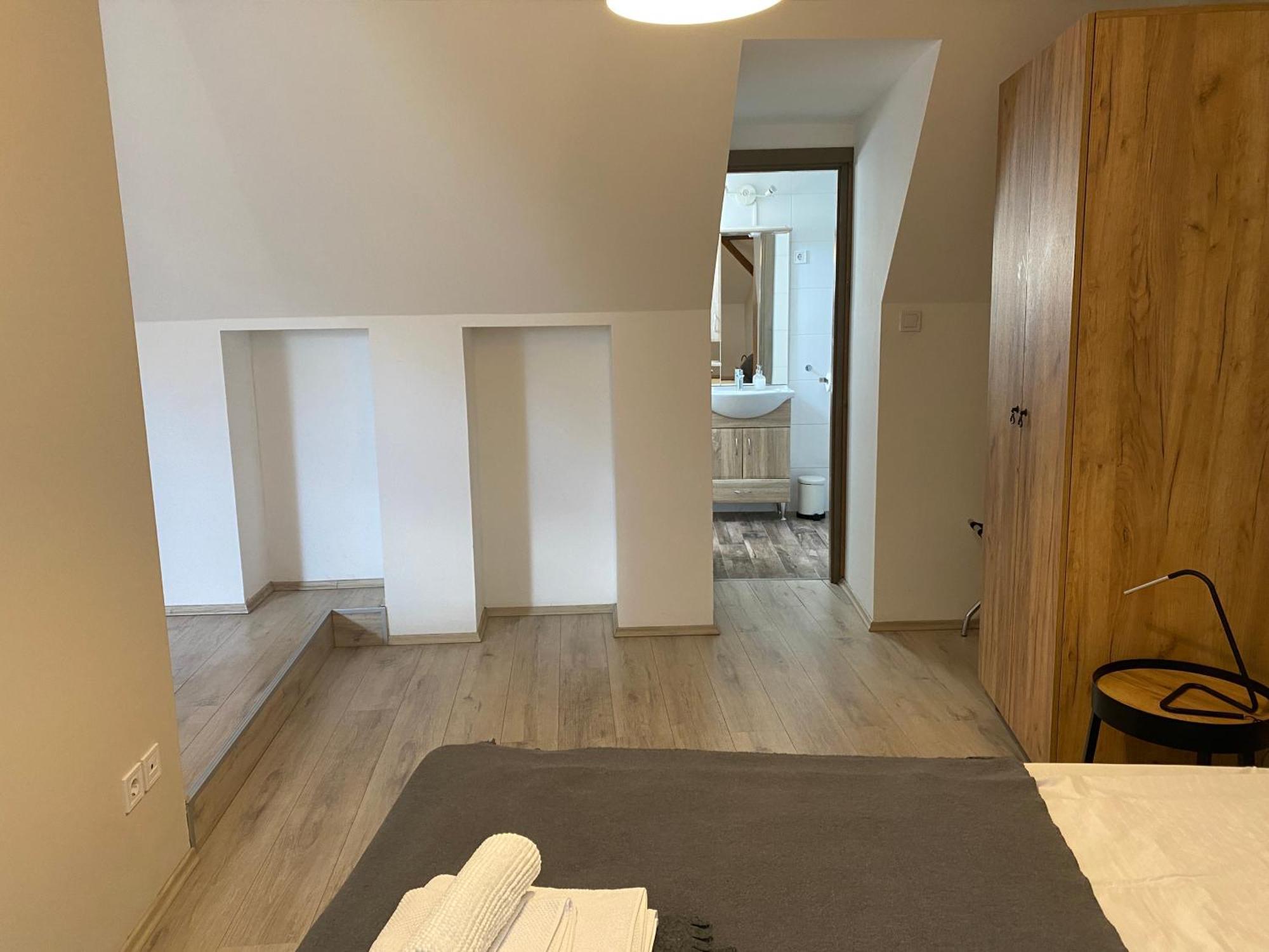 Vatus Apartmanhaz Vác Dış mekan fotoğraf