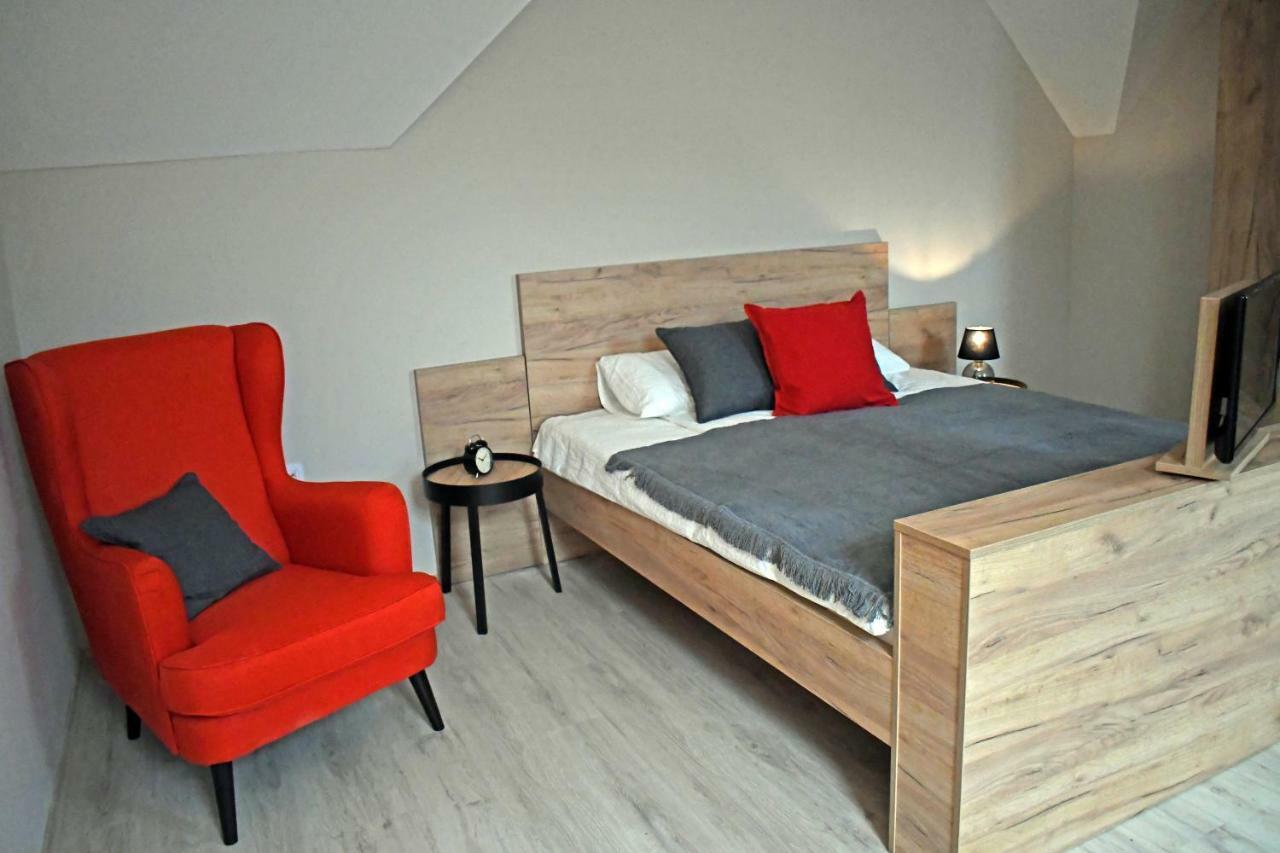 Vatus Apartmanhaz Vác Dış mekan fotoğraf
