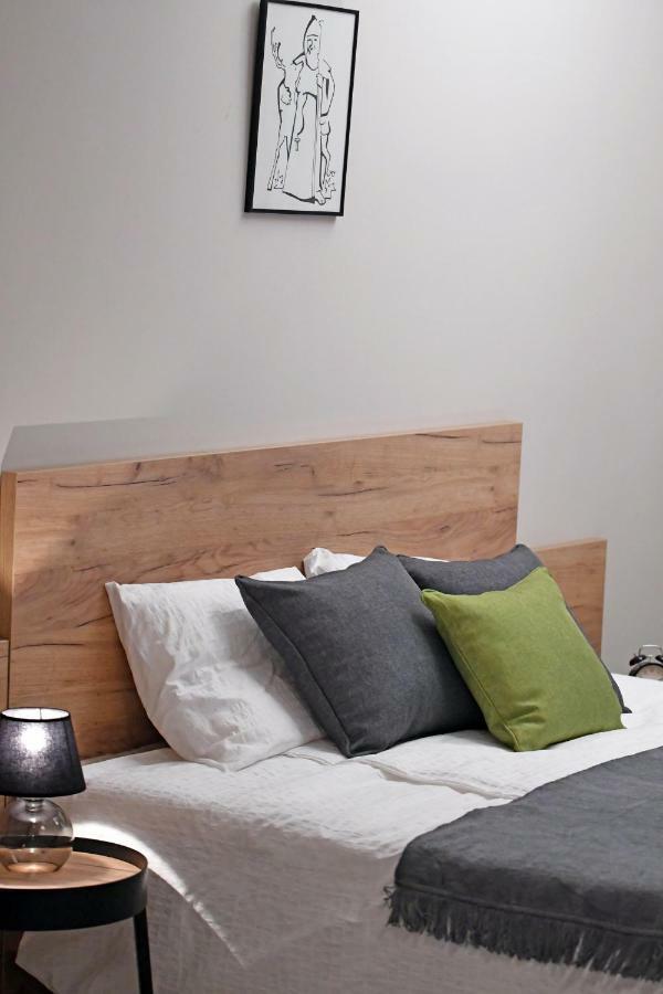 Vatus Apartmanhaz Vác Dış mekan fotoğraf